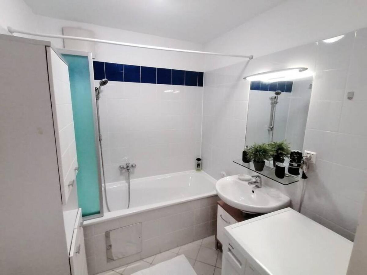Nd Exquisites Wundervolles Ruhiges Terrassenapartment Mit Garage Vídeň Exteriér fotografie