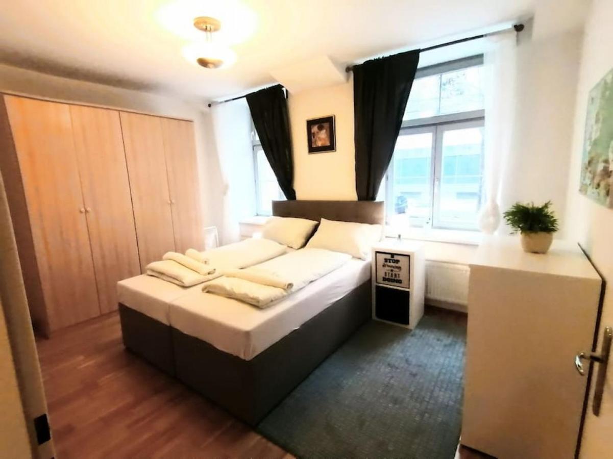 Nd Exquisites Wundervolles Ruhiges Terrassenapartment Mit Garage Vídeň Exteriér fotografie