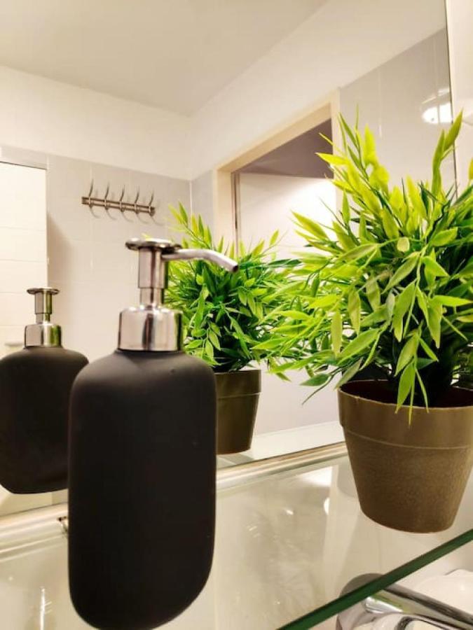 Nd Exquisites Wundervolles Ruhiges Terrassenapartment Mit Garage Vídeň Exteriér fotografie