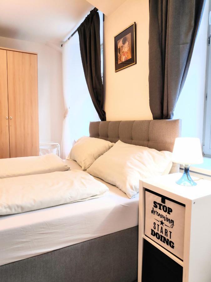 Nd Exquisites Wundervolles Ruhiges Terrassenapartment Mit Garage Vídeň Exteriér fotografie
